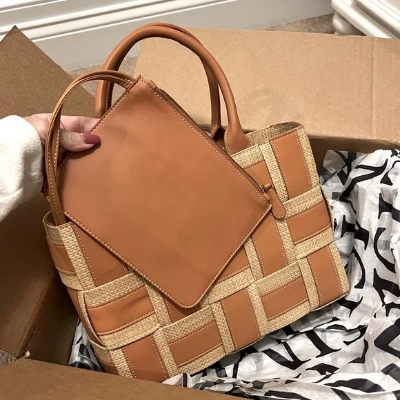 J. McLaughlin Tan and Cream Woven Bag - Picture 3 of 6